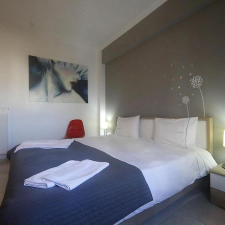 Metaxourghio Boutique Apartment Atenas Exterior foto
